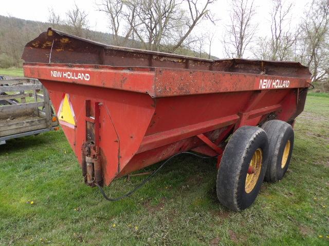 New Holland 308 Tandam Axle Side Slinger Manure Spreader