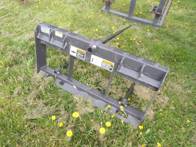 CNH New Holland SSL Bale Spear, Like New