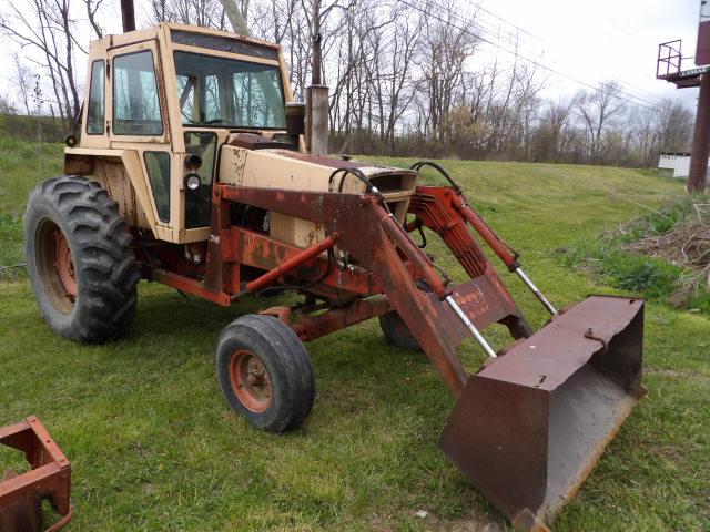 Case 770 Diesel Tractor w/ Cab & Loader, Dual Remotes, Diesel, Power Shift,