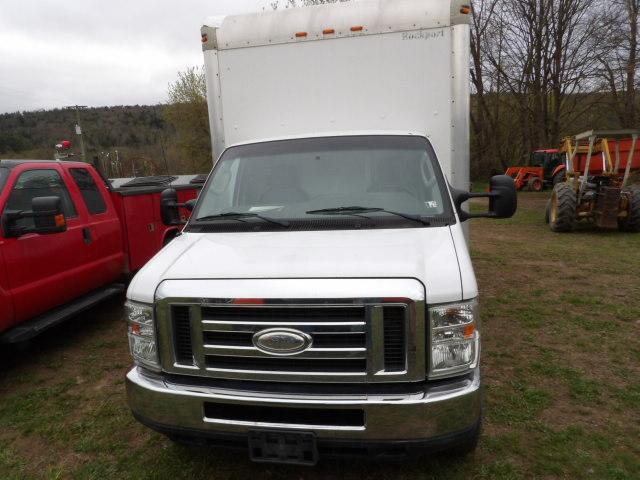 14 Ford F450 Box Truck, 6.2 L V10, 143K Miles, PA Title, Drove In From Loca