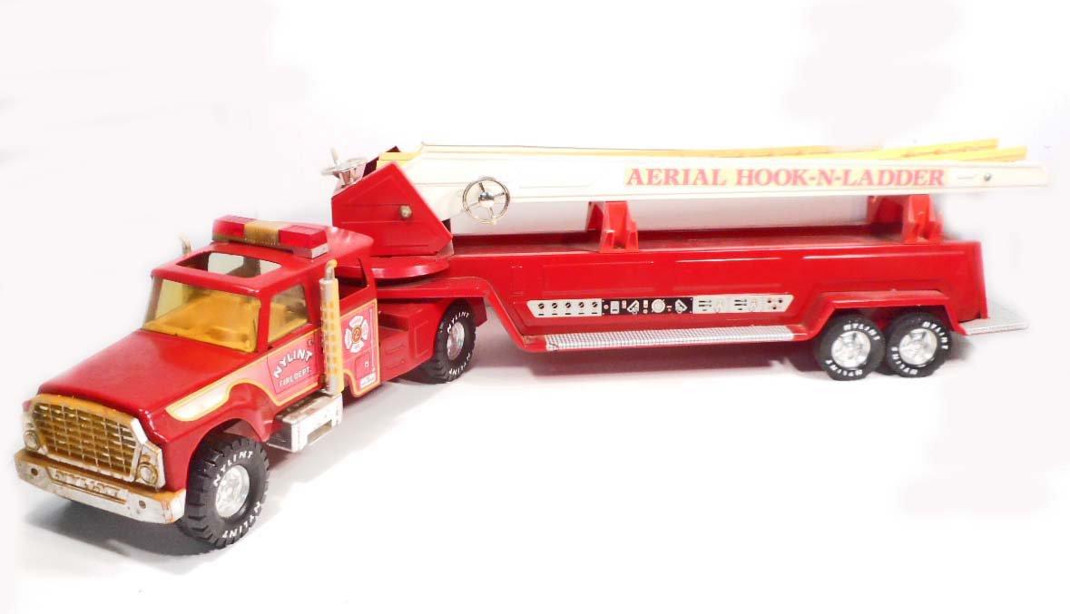 VINTAGE NYLINT TOY FIRE TRUCK
