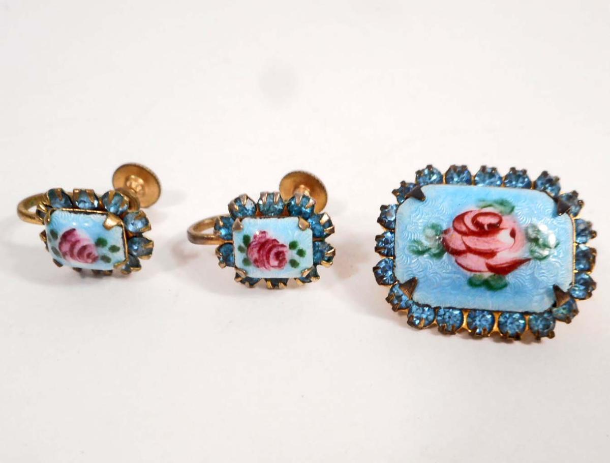 VINTAGE BROOCH AND EARRING SET