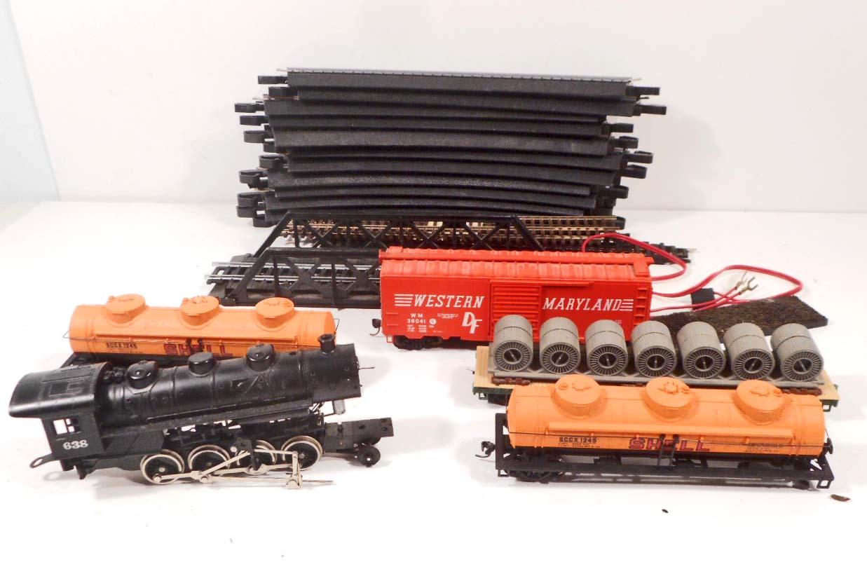 VINTAGE TOY TRAIN SET W/ TRACK