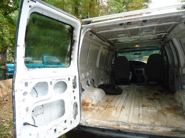 2004 Ford Econoline E-150