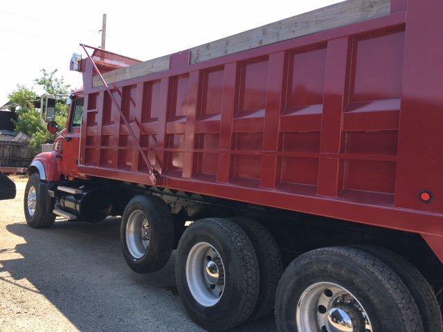 2004 MACK CV713 DUMP TRUCK