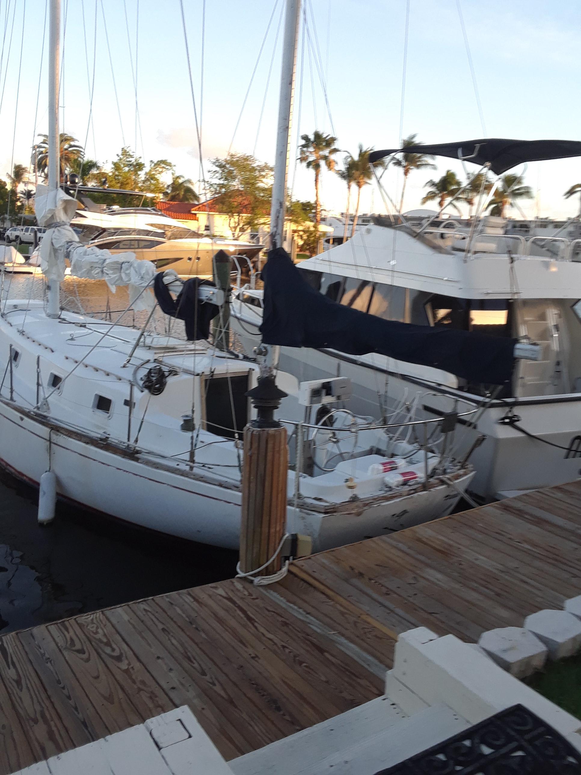 1979  MORGAN SAILBOAT