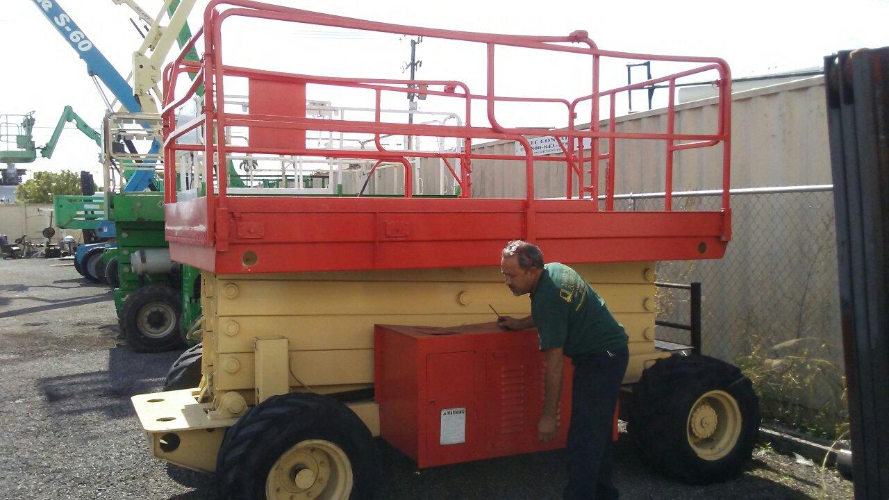 1996 JLG 33RTS LIFT