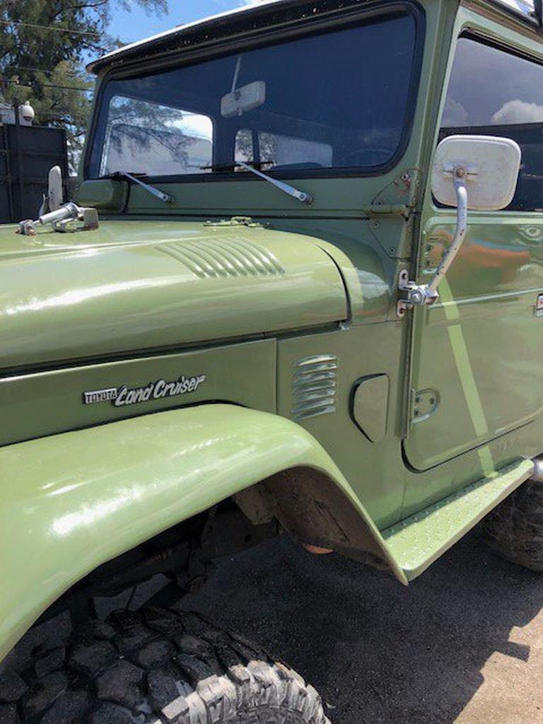 1976 Toyota FJ-40 Land Cruiser -ANTIQUE & COLLECTOR CAR