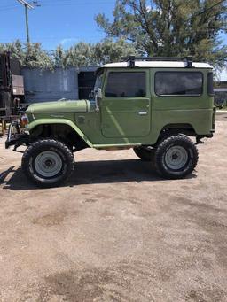 1976 Toyota FJ-40 Land Cruiser -ANTIQUE & COLLECTOR CAR