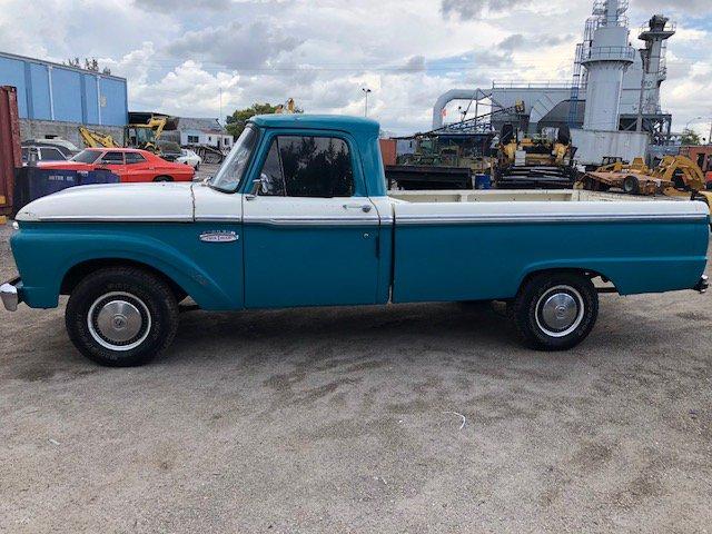 1966 Ford F250 Twin I Beam Custom Cab- ANTIQUE & COLLECTOR CAR