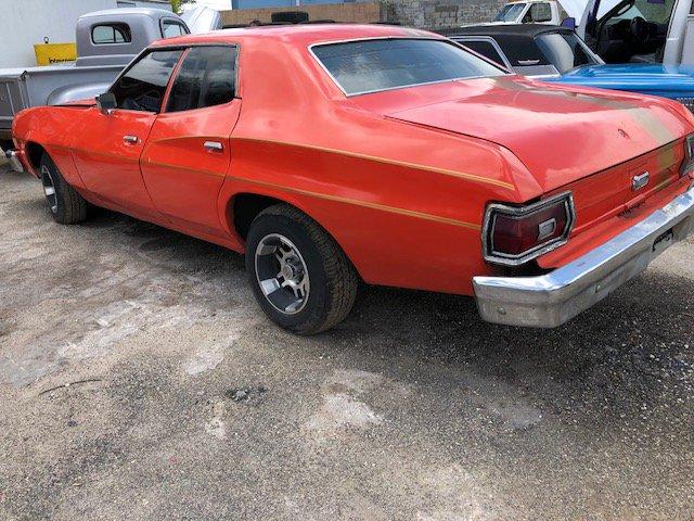 1970 Ford Fairlane 500 Sedan-ANTIQUE & COLLECTOR CAR