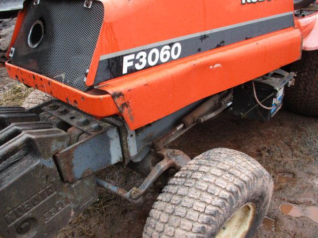 KUBOTA F3060 LAWN TRACTOR