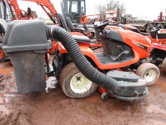 KUBOTA GR2110 LAWN TRACTOR W/BAGGER,