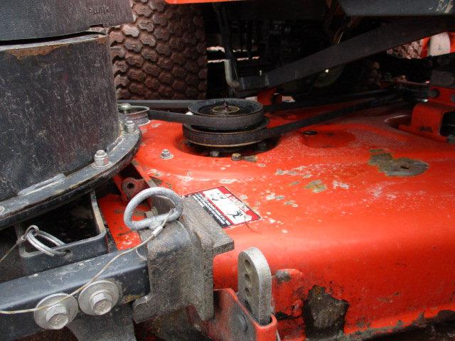 KUBOTA GR2110 LAWN TRACTOR W/BAGGER,