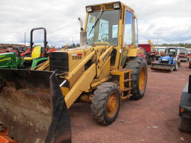 1988 FORD 555B 4WD TRACTOR W/ LDR,