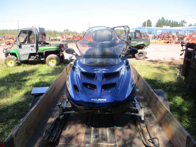 2002 POLARIS 550 SNOWMOBILE,