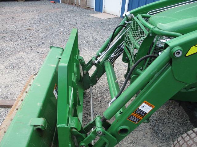 JD 3320 TRACTOR W/LDR & GRAPPLE,