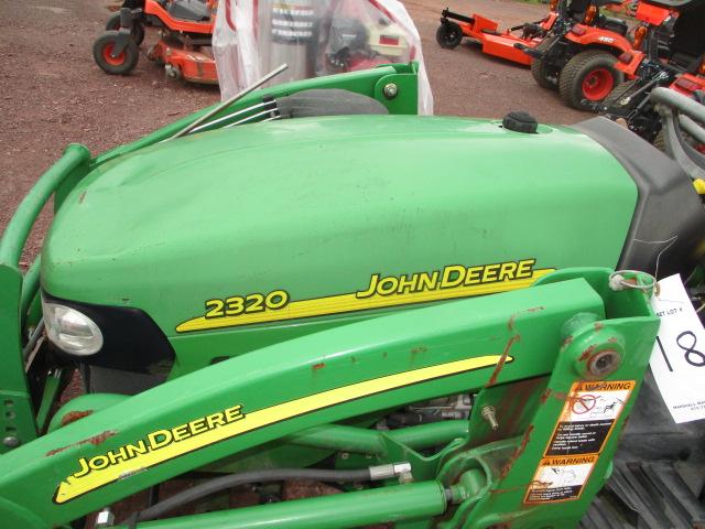 John Deere 2320 Tractor w/loader