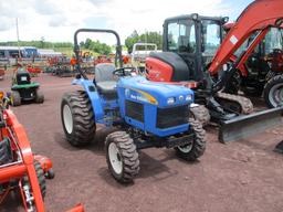 T1510 New Holland Tractor, 4WD