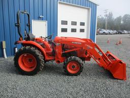 KUBOTA L3901DT TRACTOR w/ Ldr