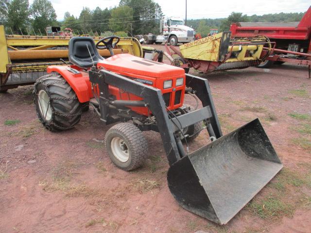 1995 Power King Tractor W/LDR, 4WD