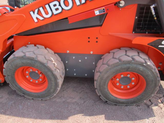 KUBOTA SSV75HFRC SKID STEER