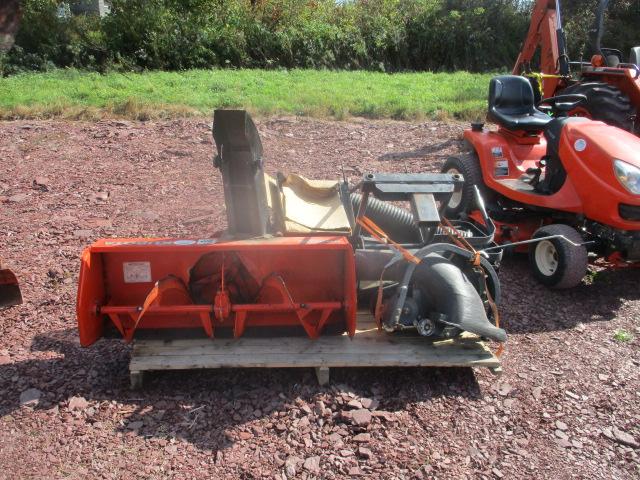 2007 KUBOTA GR2000G-48 LAWN TRACTOR