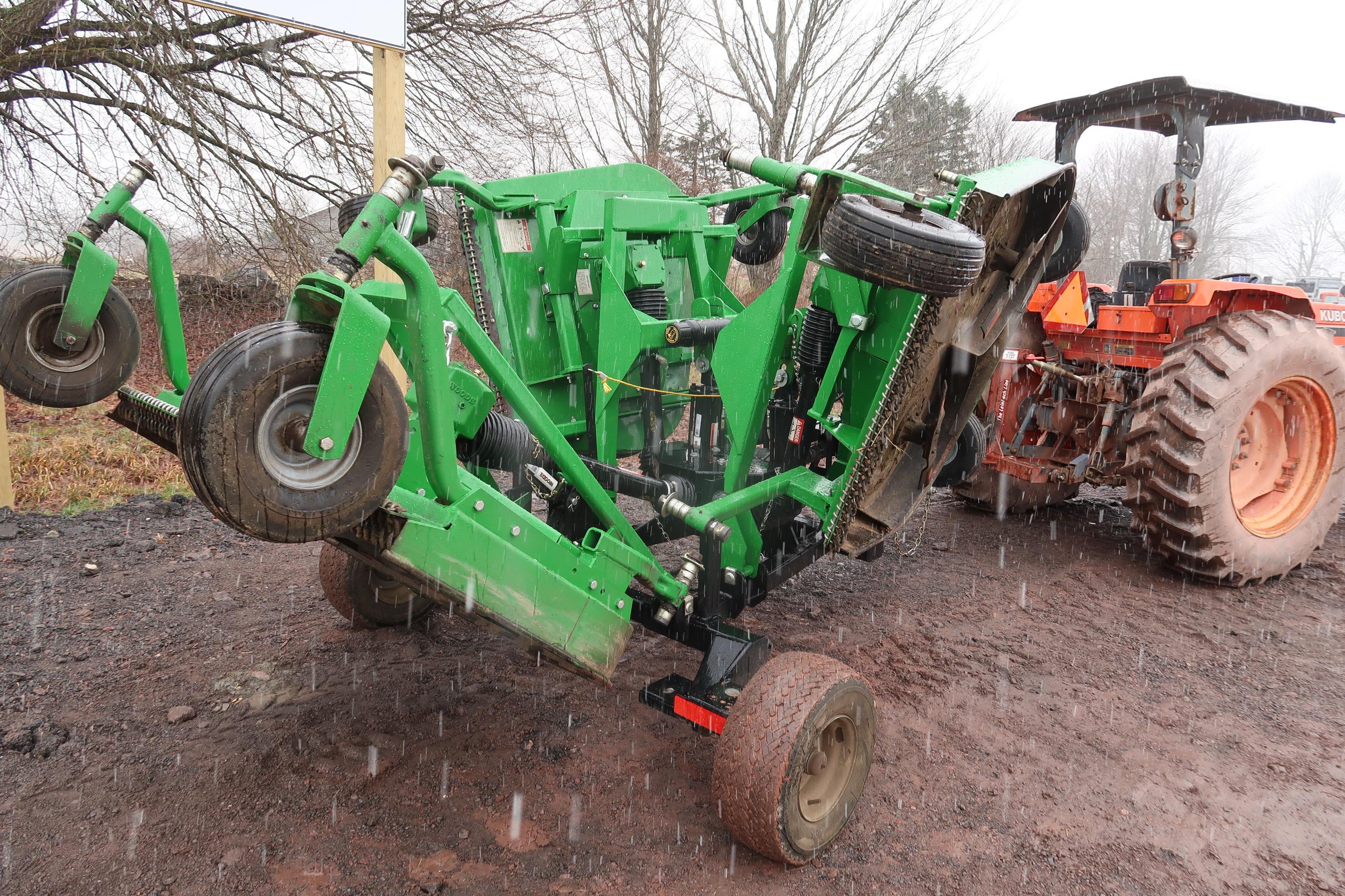 Frontier FM1012 Flexwing Grooming Mower