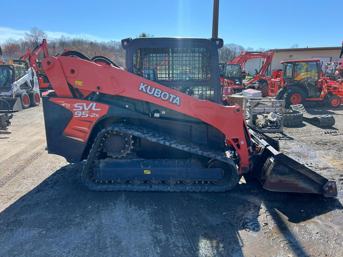 2020 Kubota SVL95-2SHC Skid Steer