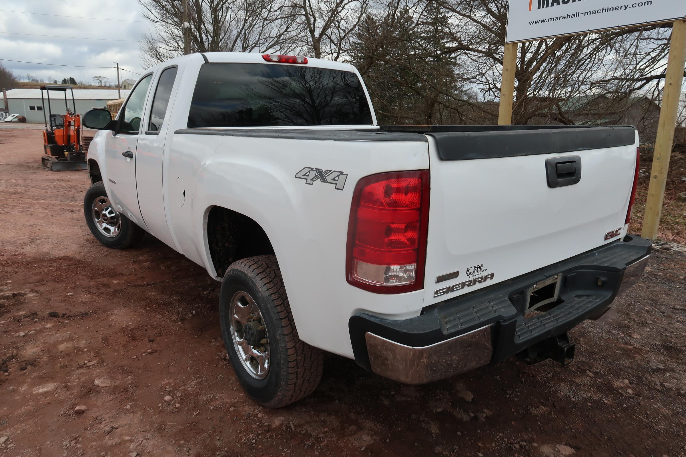 2012 GMC 4X4 WITH TITLE