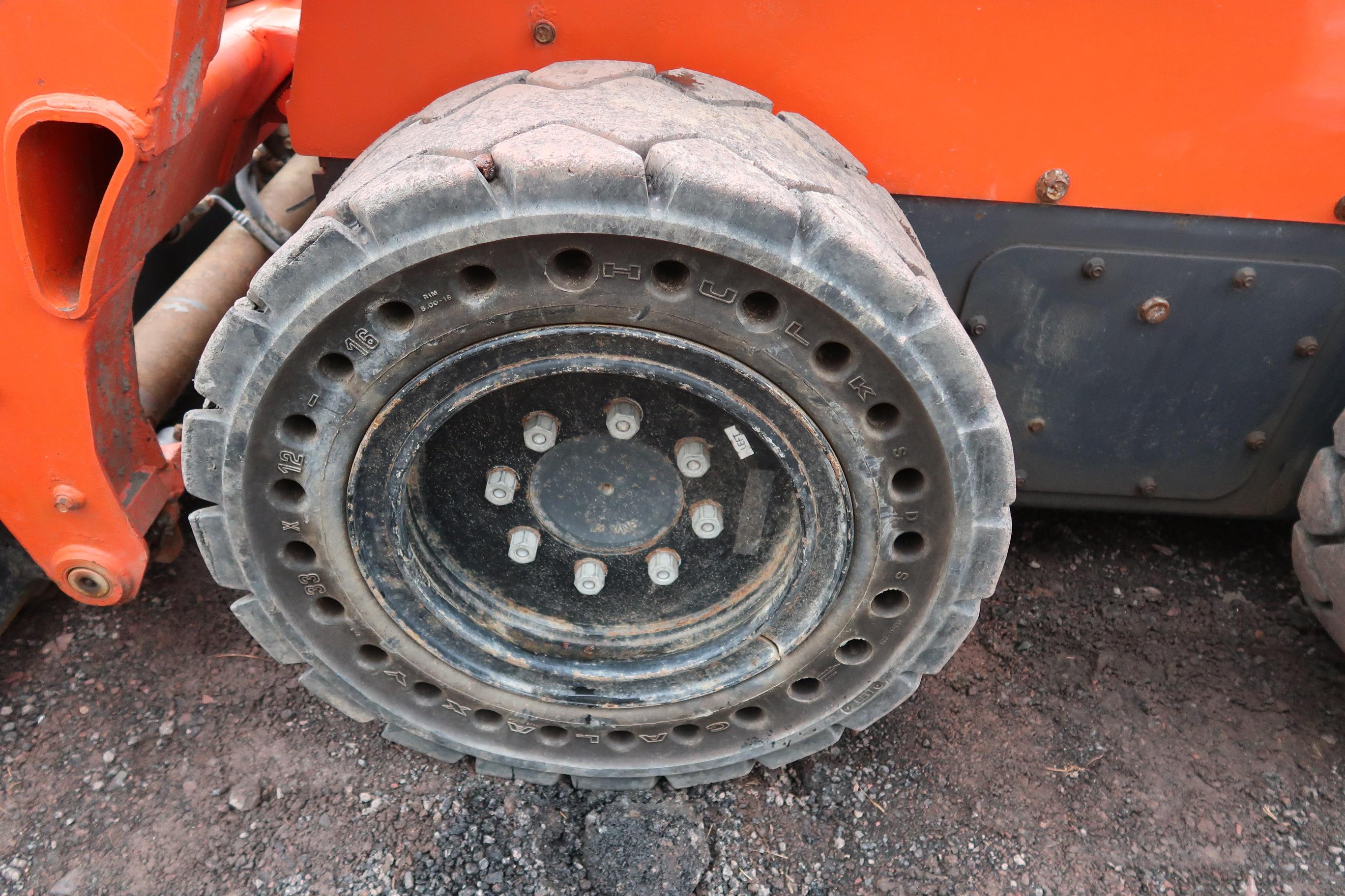 2017 Kubota SSV75-2 Skidsteer