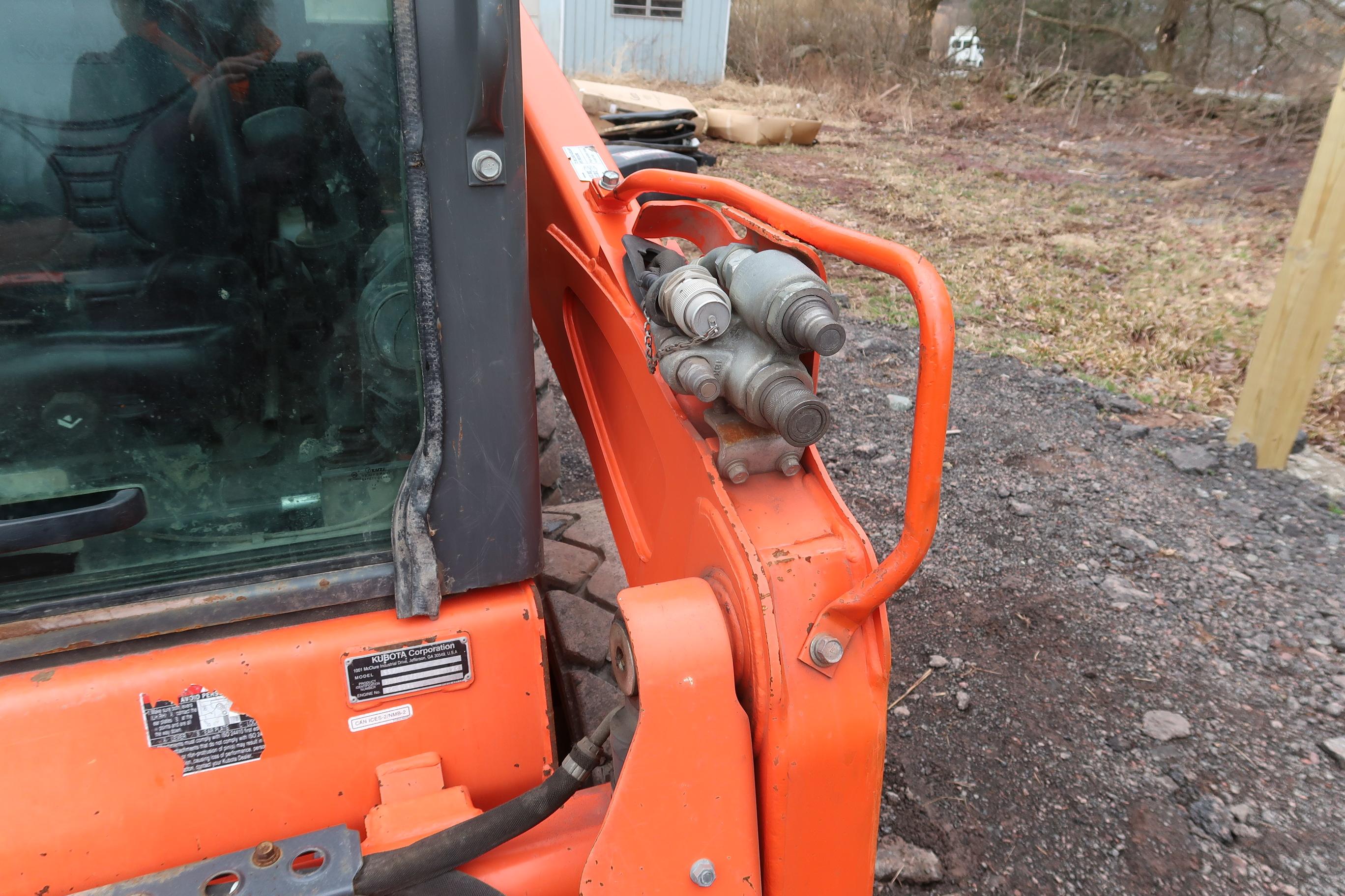 2017 Kubota SSV75-2 Skidsteer