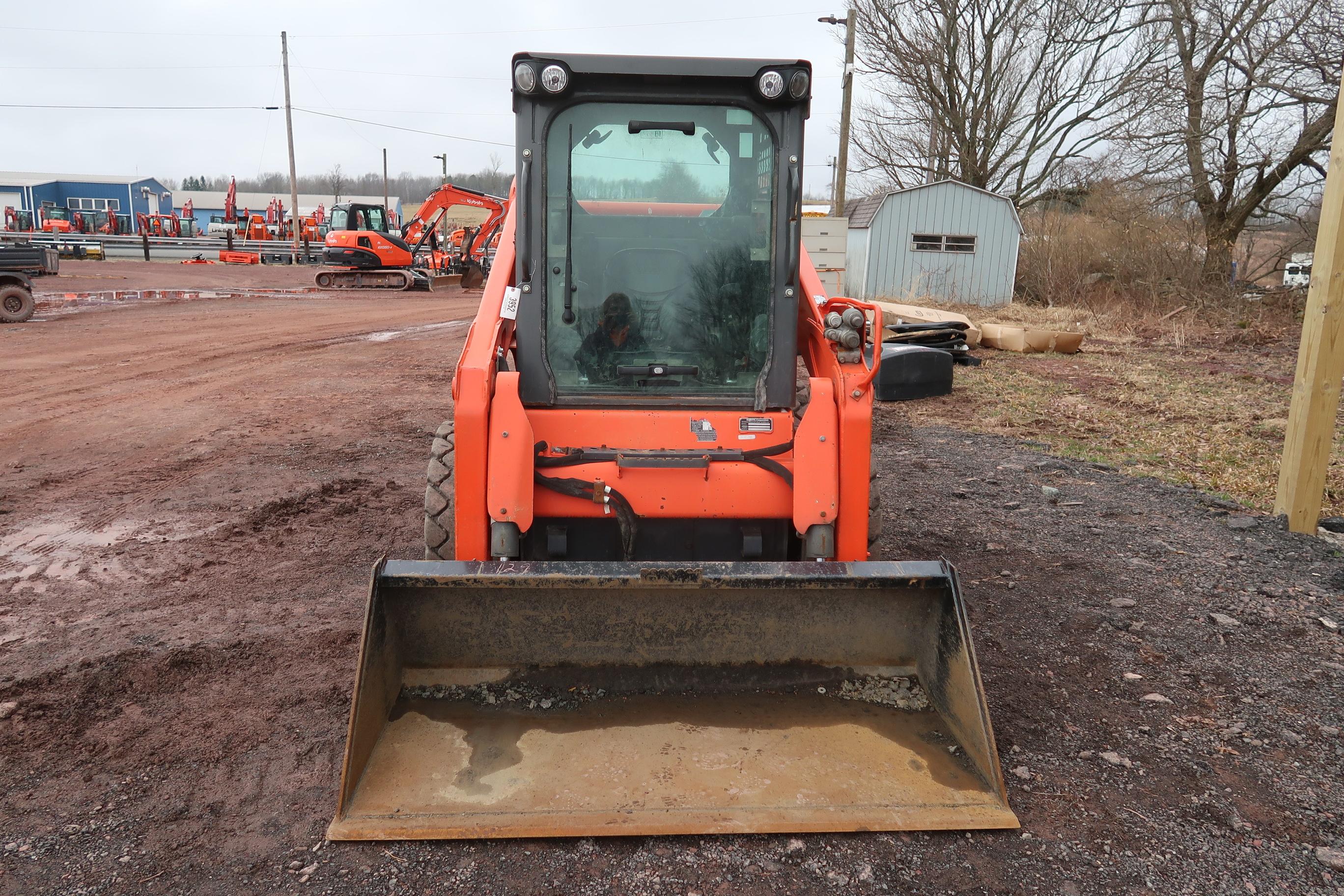 2017 Kubota SSV75-2 Skidsteer