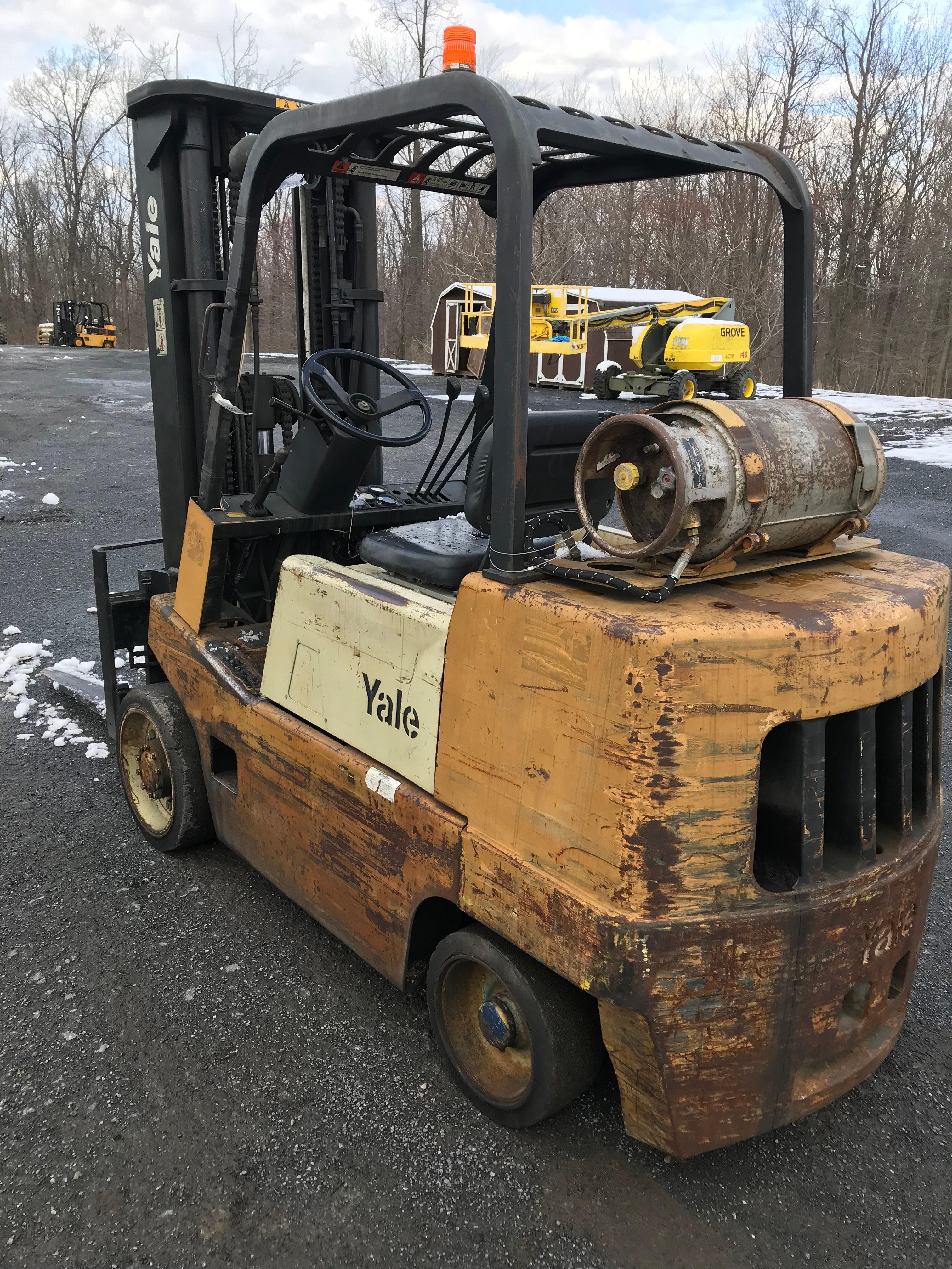 Yale 7400lb Forklift