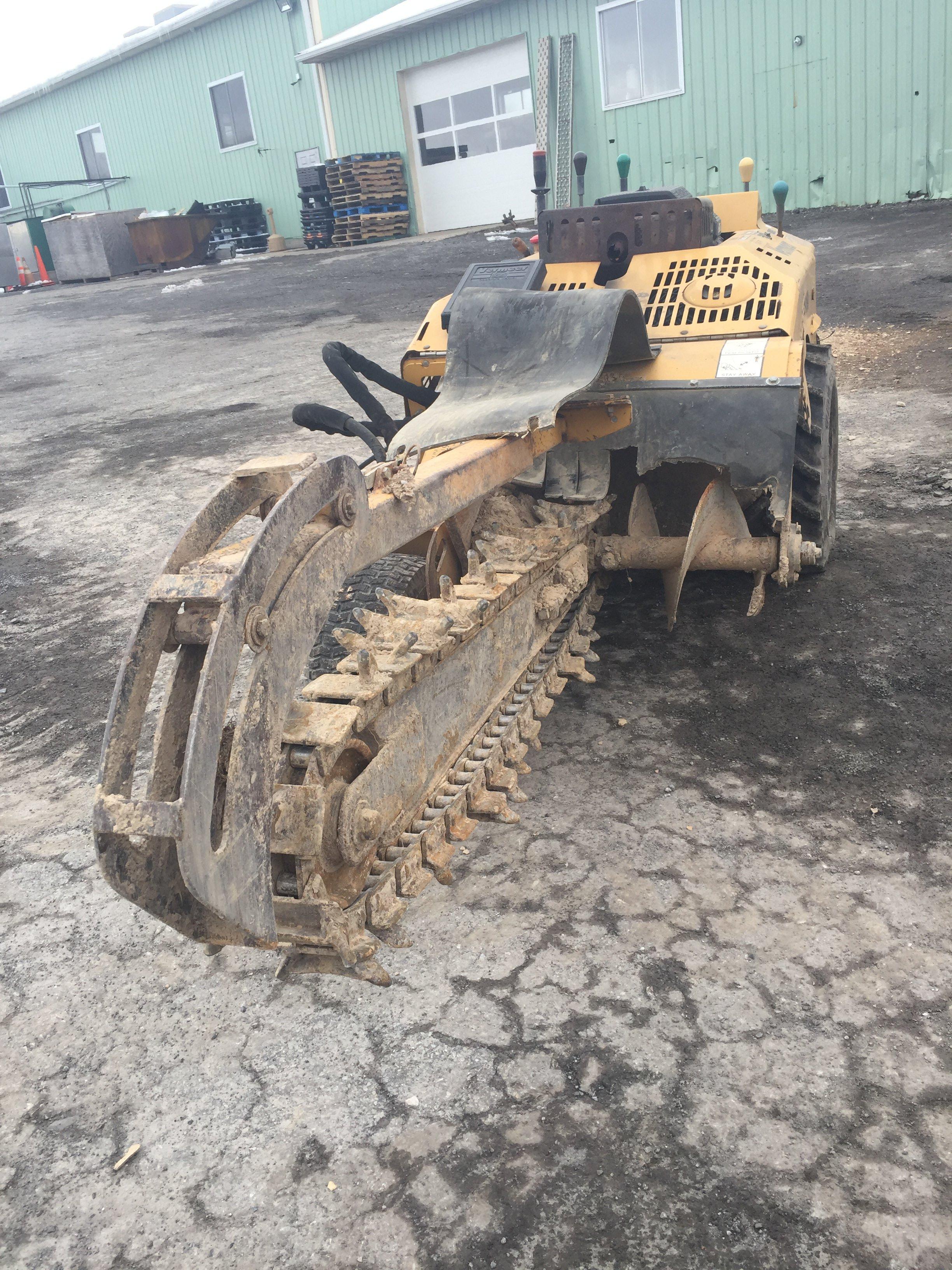 Vermeer V2050 Walk Behind Trencher