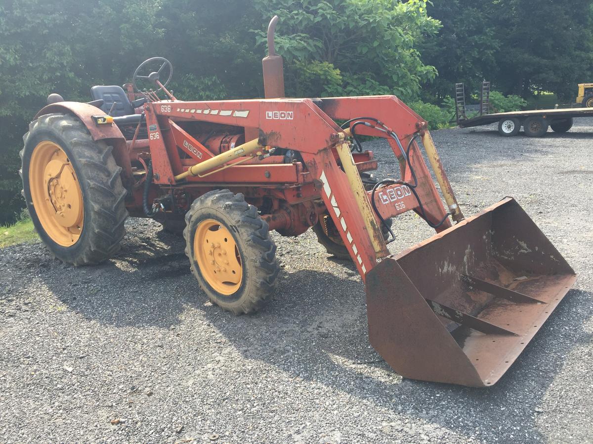 Belarus 420A Farm Tractor w/Leon 636 Front End Loader