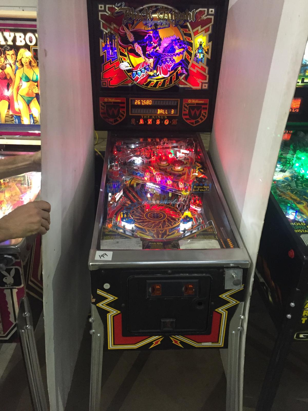 "Black knight 2000" Pinball machine