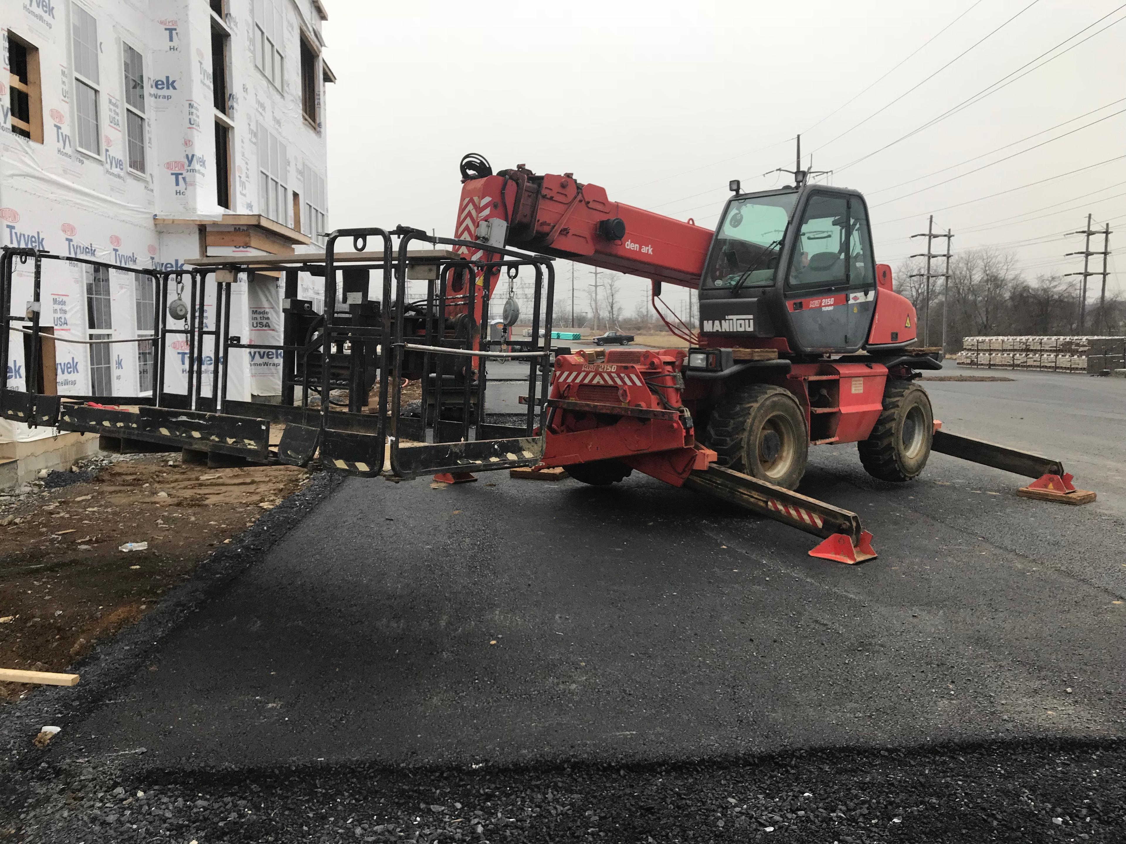 Manitou MRT 2150 rotating telehandler lift