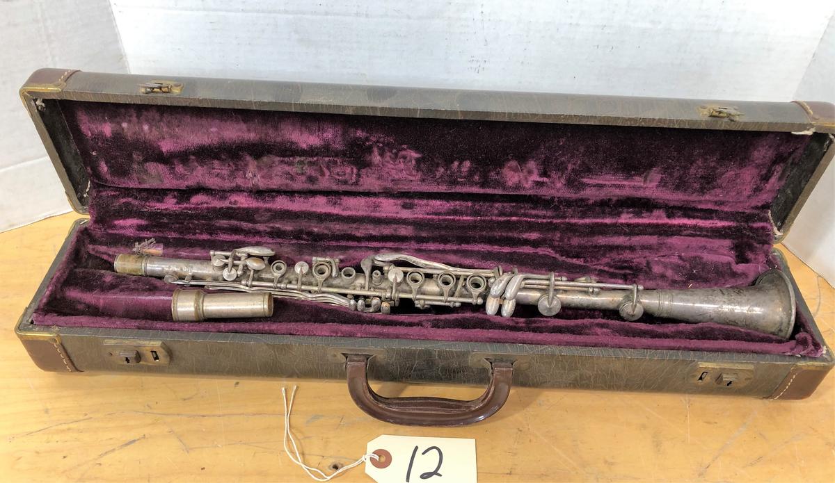 Vintage Leon Aubert Clarinet with Case