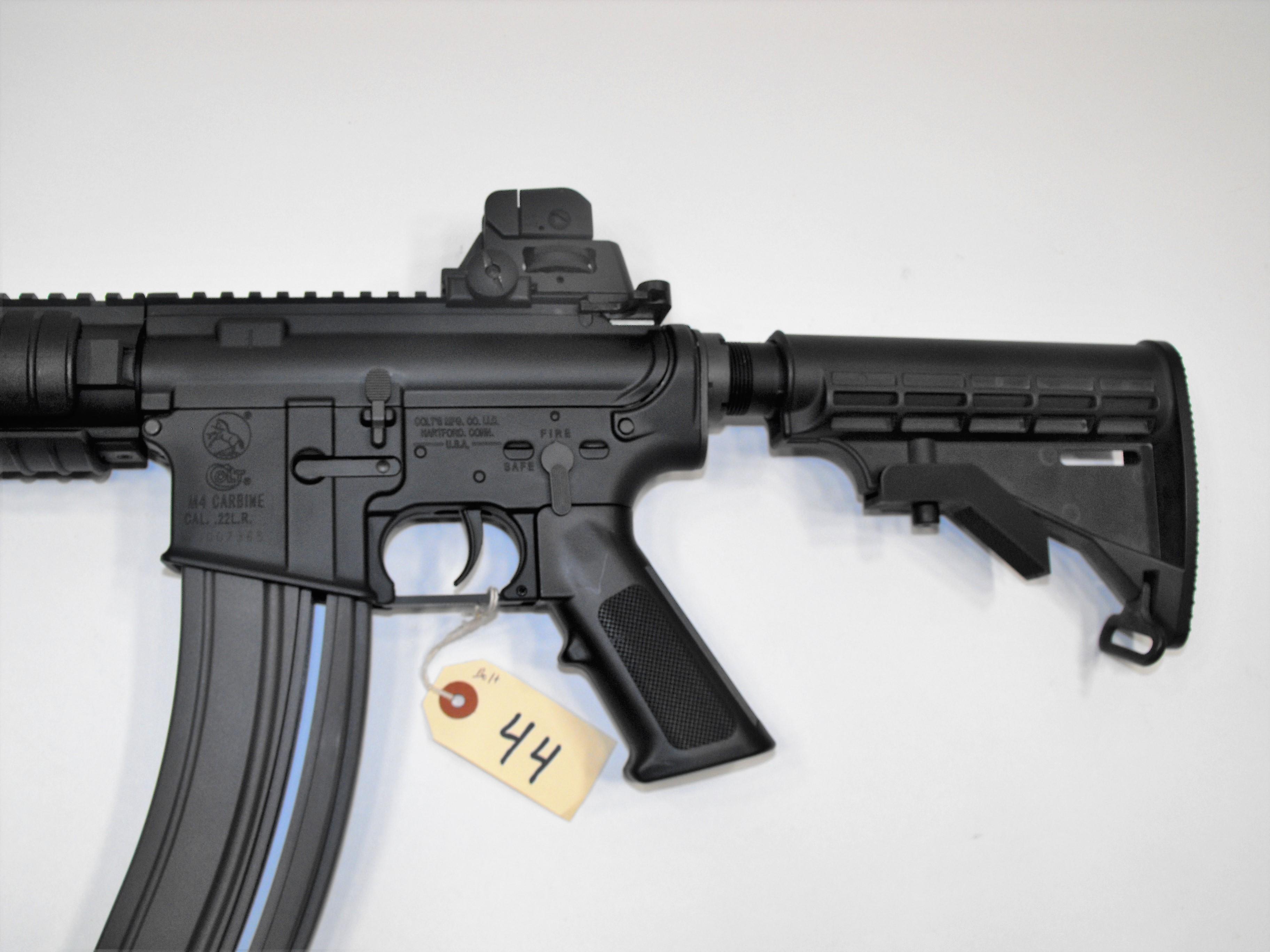 (R) Colt M4 OPS Carbine 22 LR.