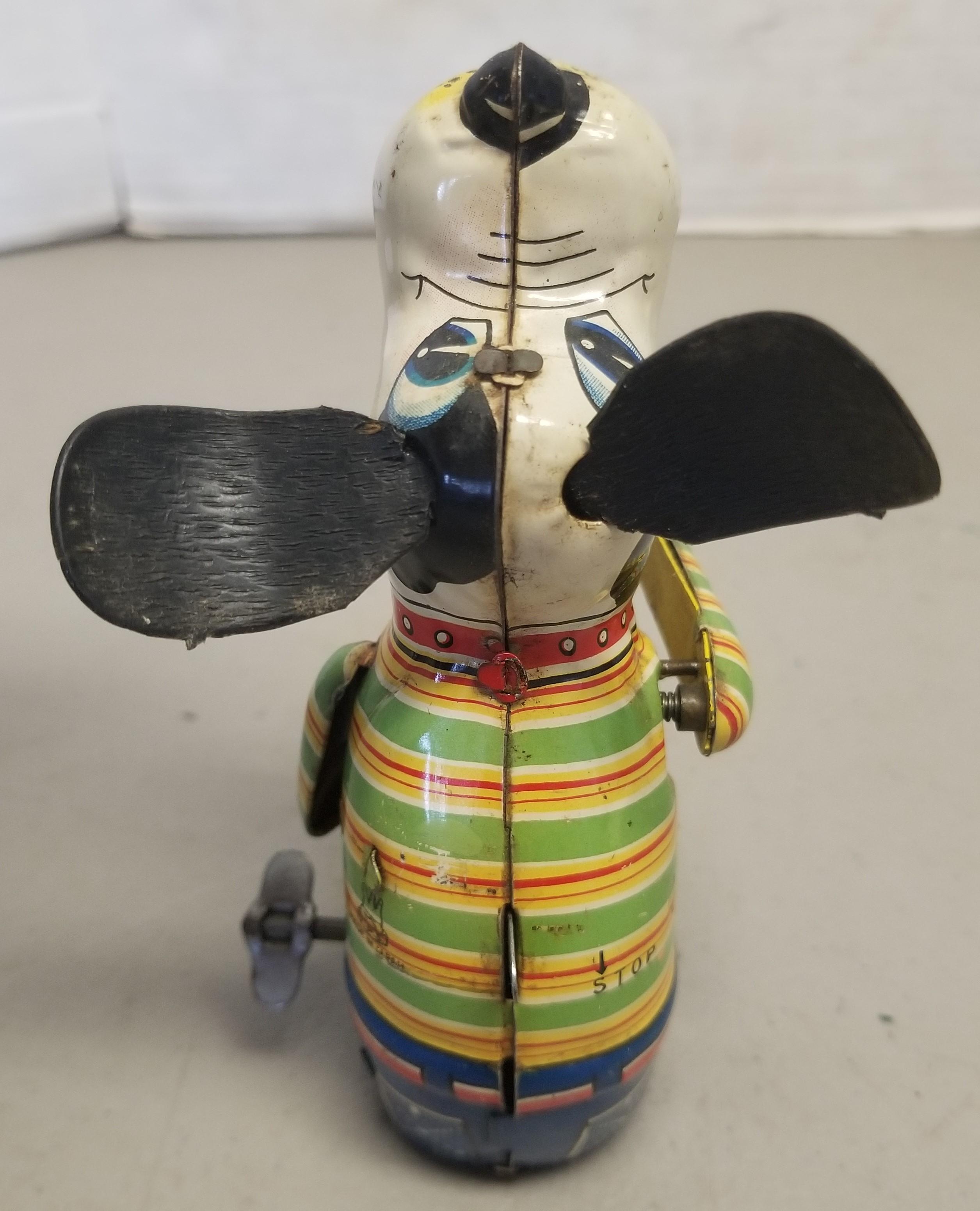 Vintage "Mechanical Candy Loving Canine" Wind-Up T