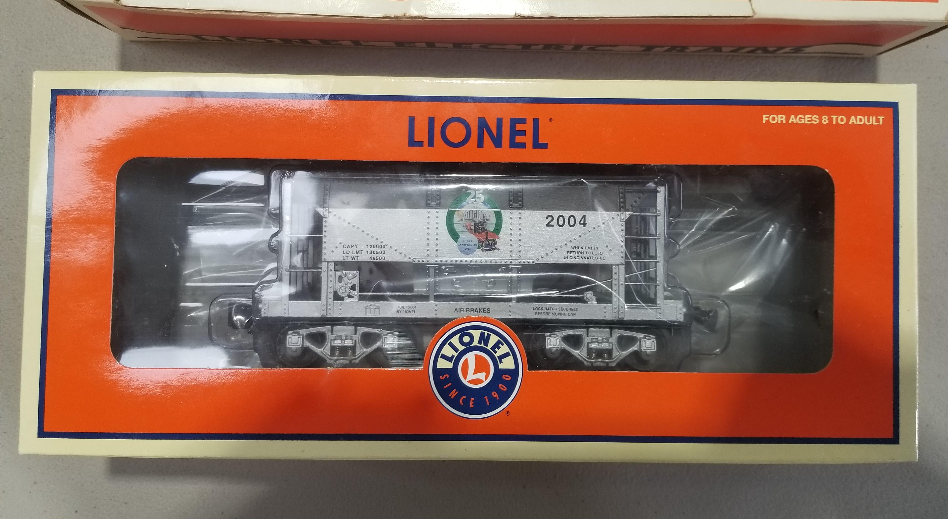 3-Lionel Freight Cars