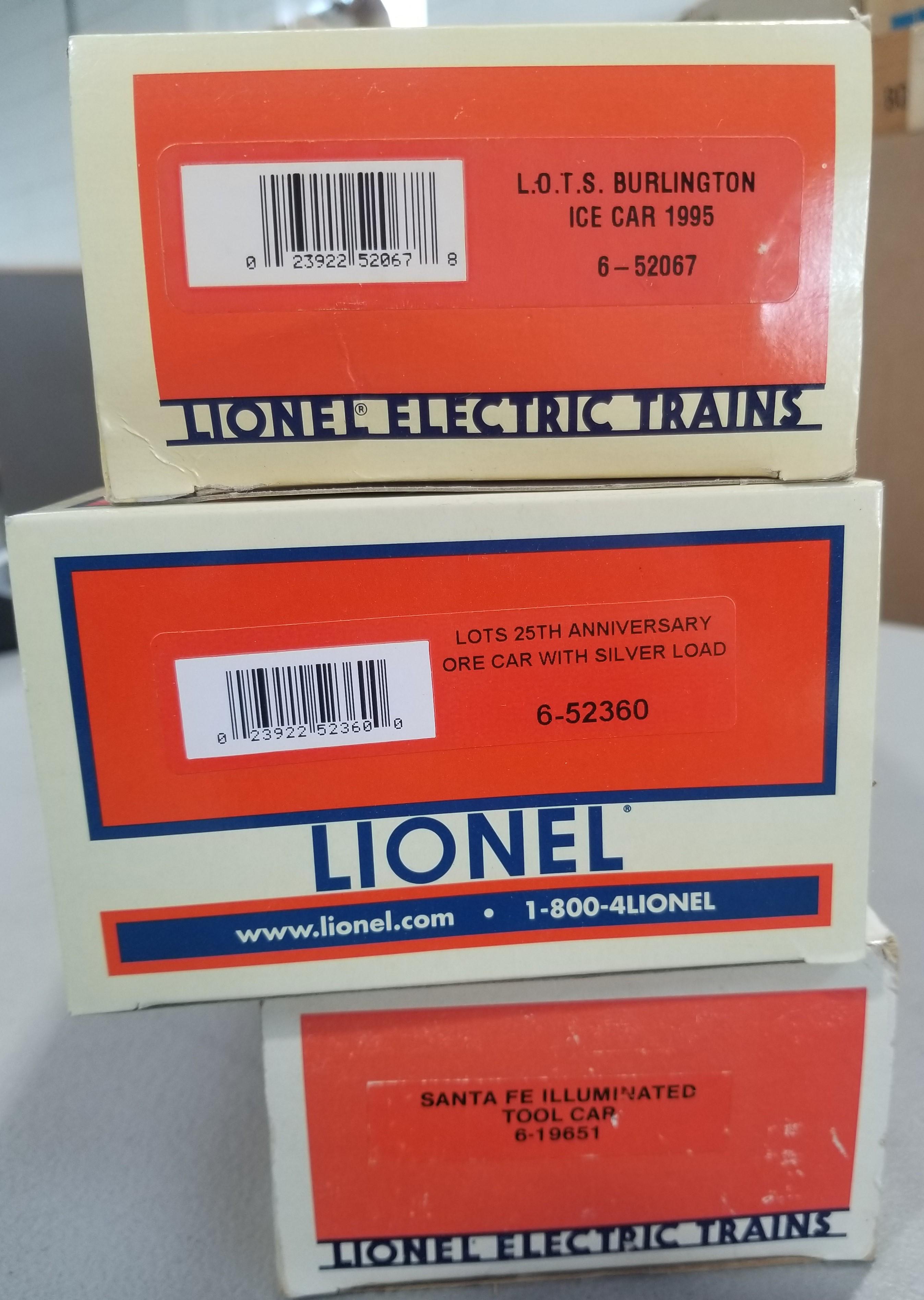 3-Lionel Freight Cars