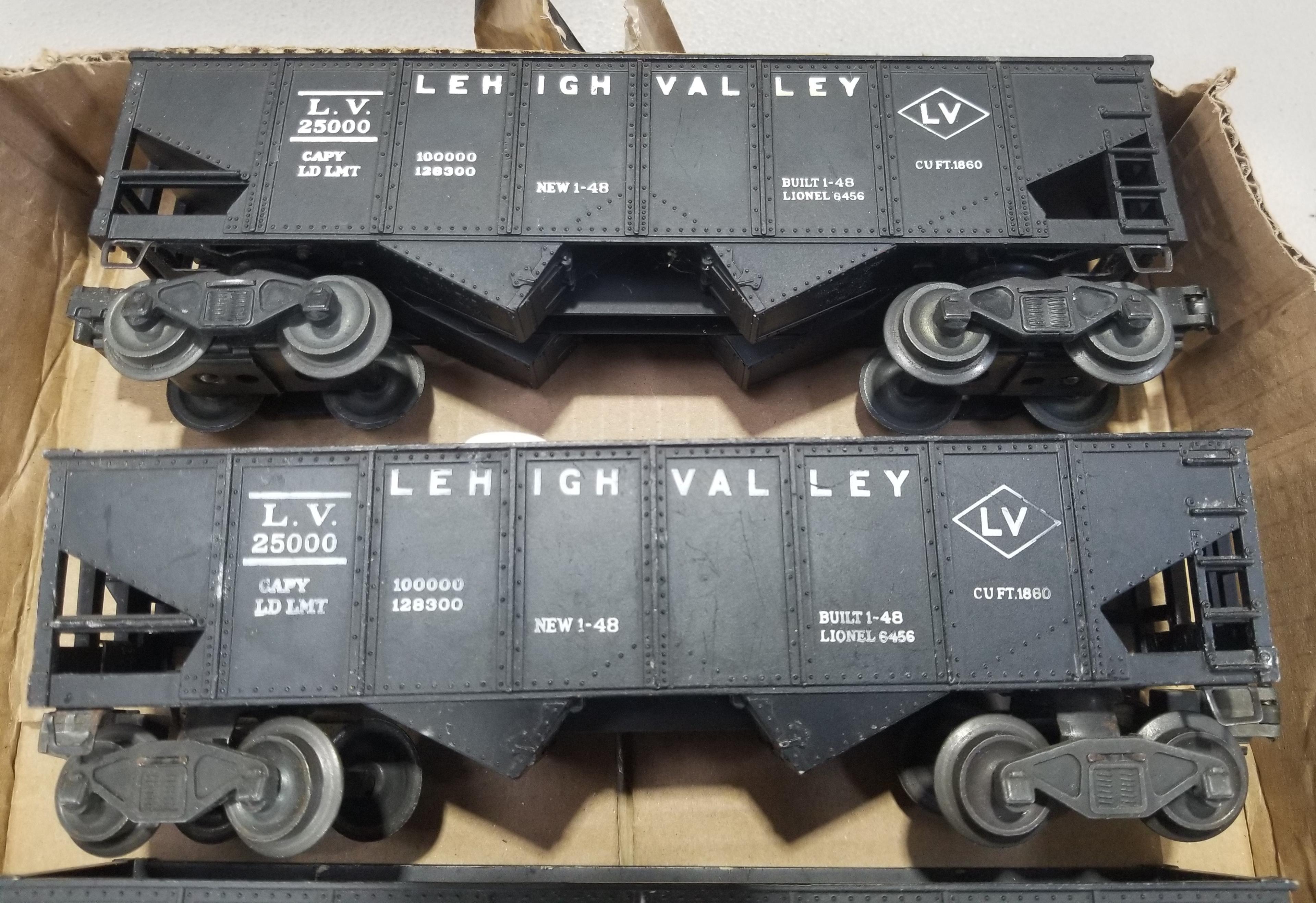 4-Lionel Lehigh Valley Coal Hoppers