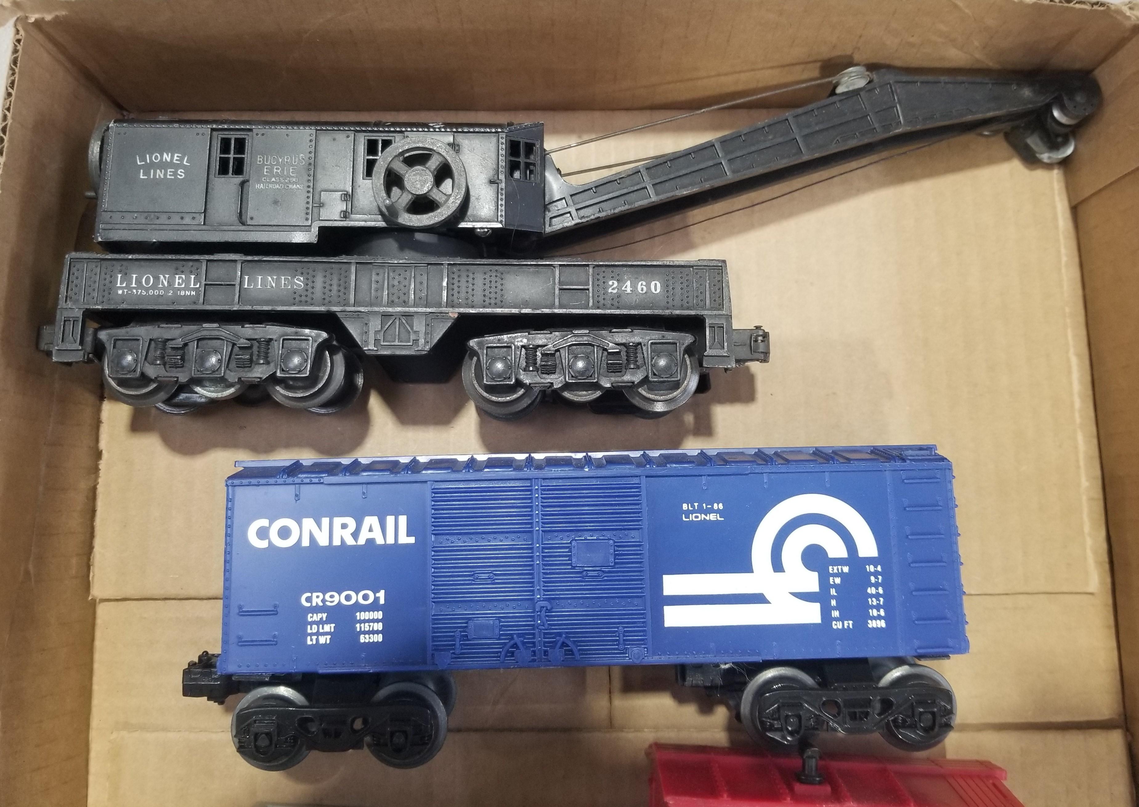 4-Lionel Train Cars