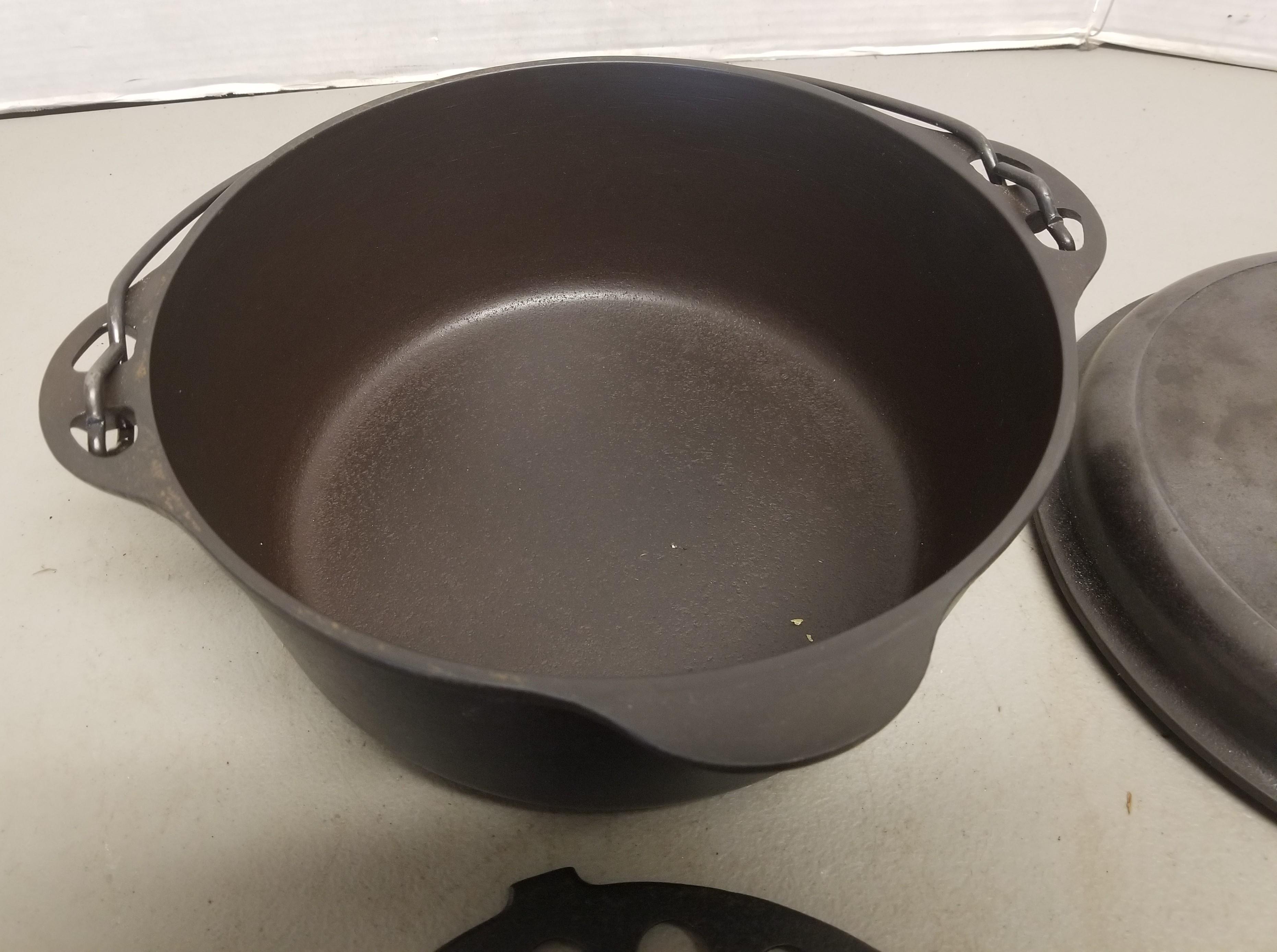 Griswold Cast Iron No. 8 Dutch Oven 1278,