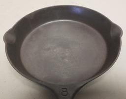 Griswold No.8 slant logo 704m Cast Iron Skillet heat ring,