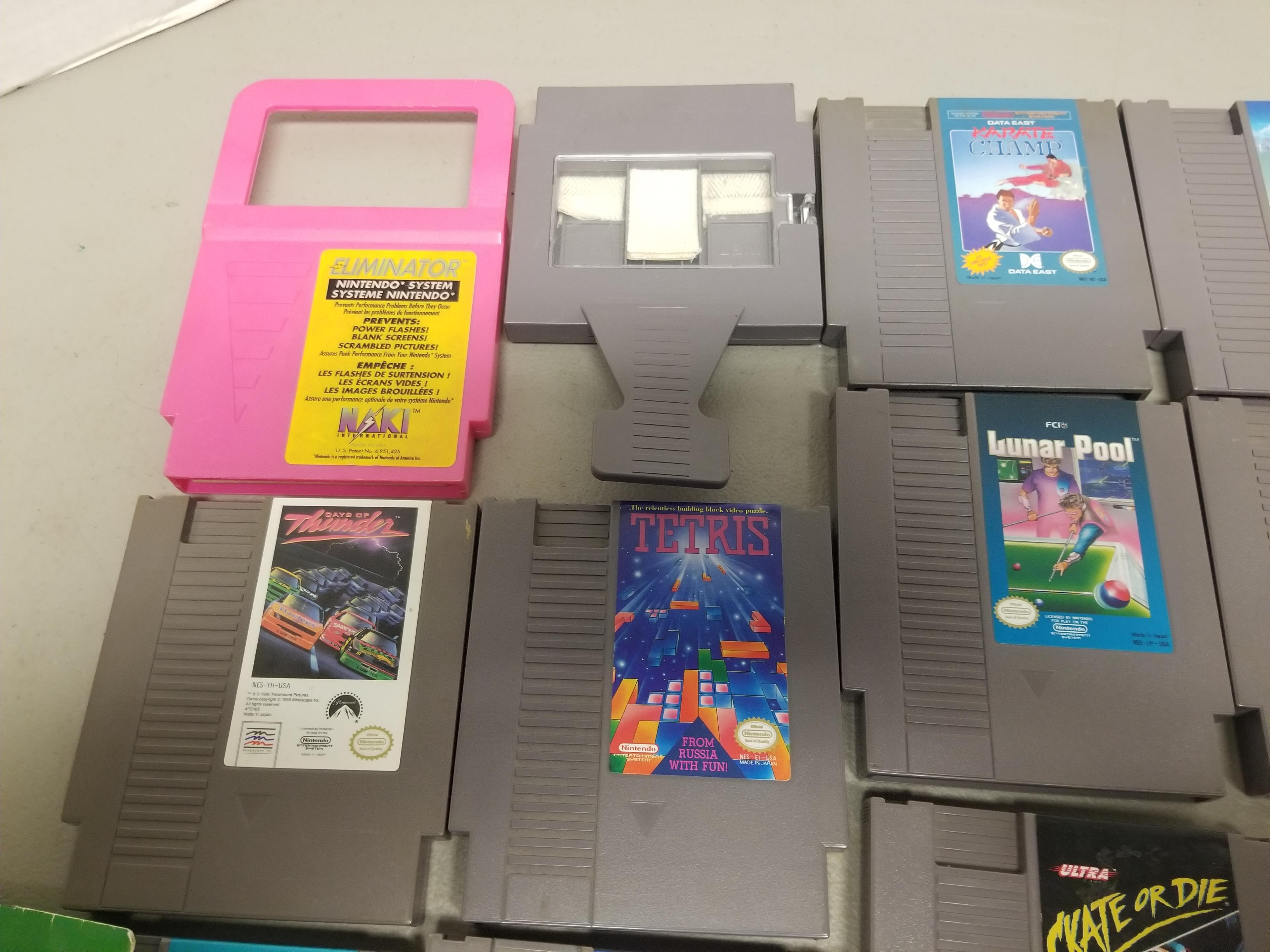 NES Assorted Games & Controller