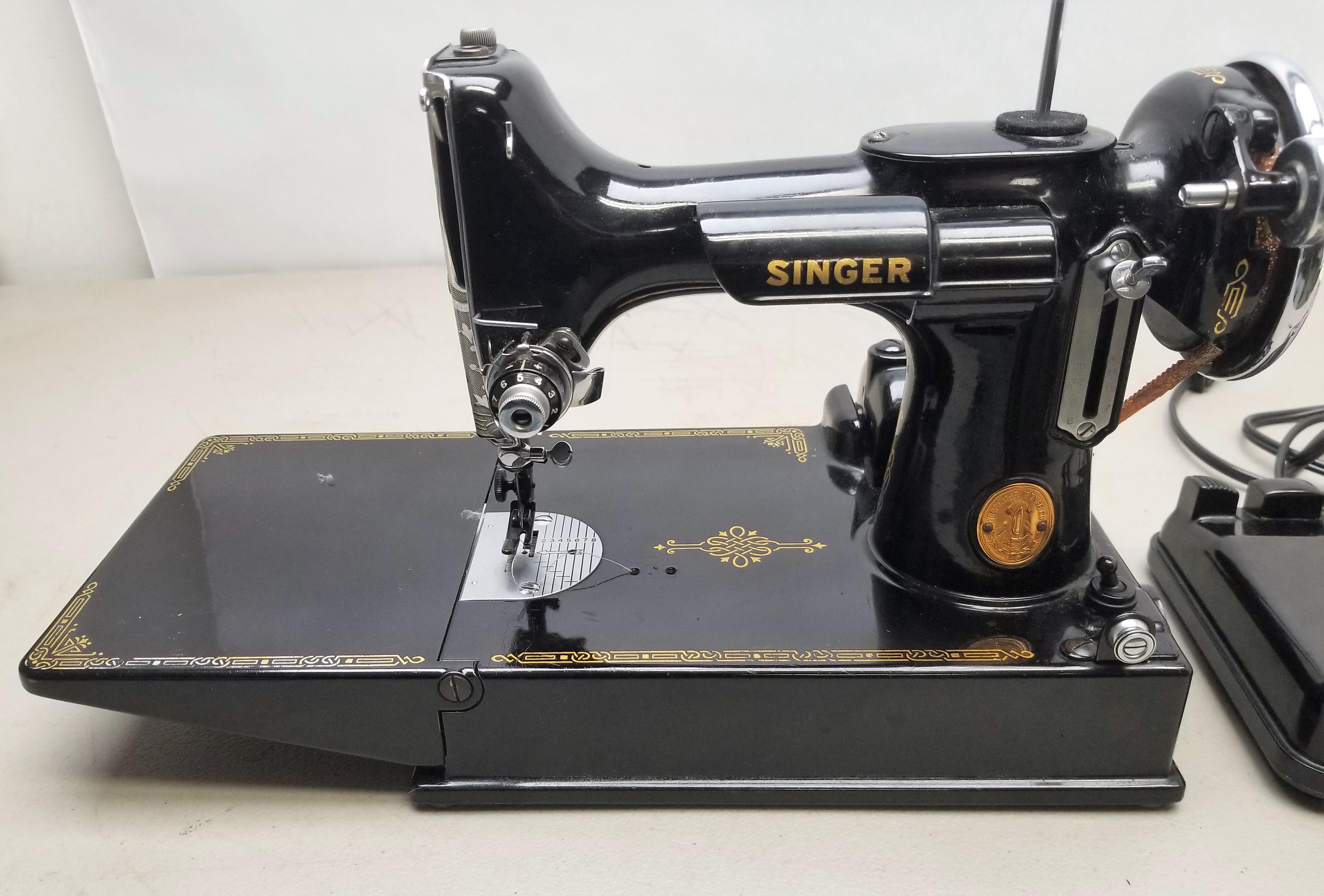 Antique Singer Featherweight Sewing Machine