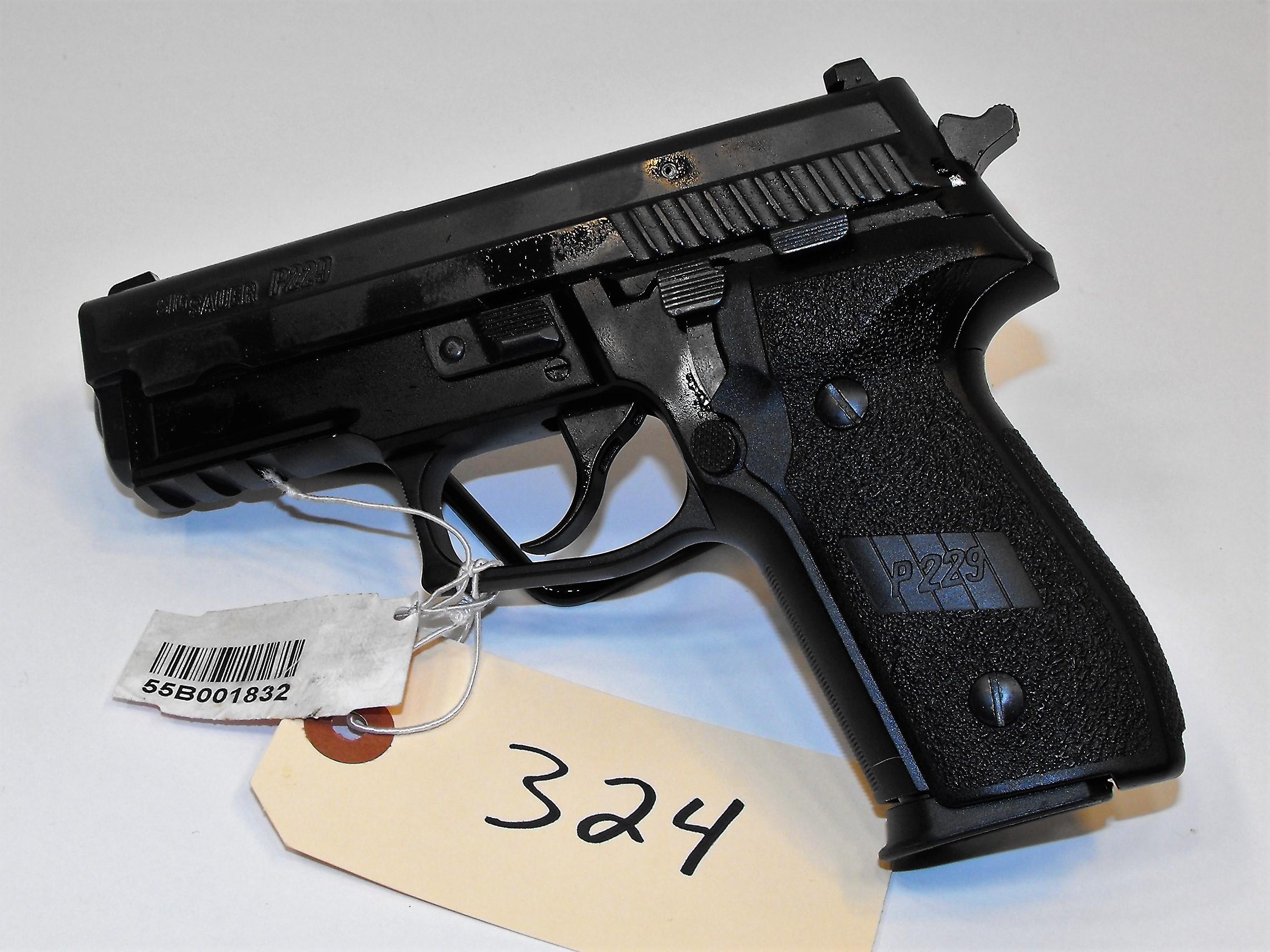 (R) Sig Sauer P220 40 S&W Pistol